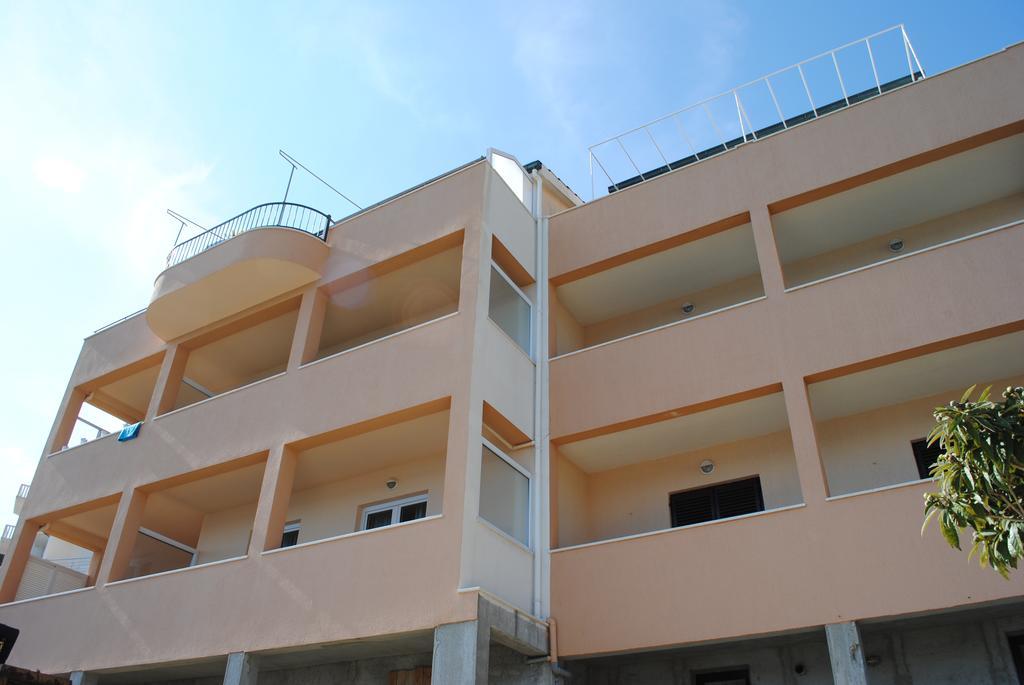 Apartment Mime Мимице Екстериор снимка