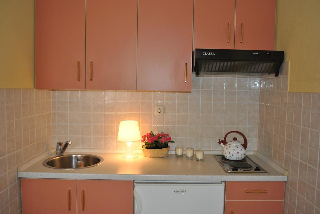 Apartment Mime Мимице Екстериор снимка