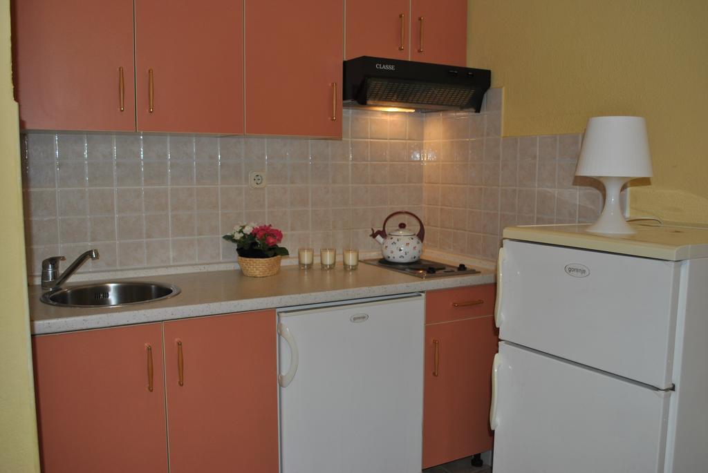 Apartment Mime Мимице Екстериор снимка
